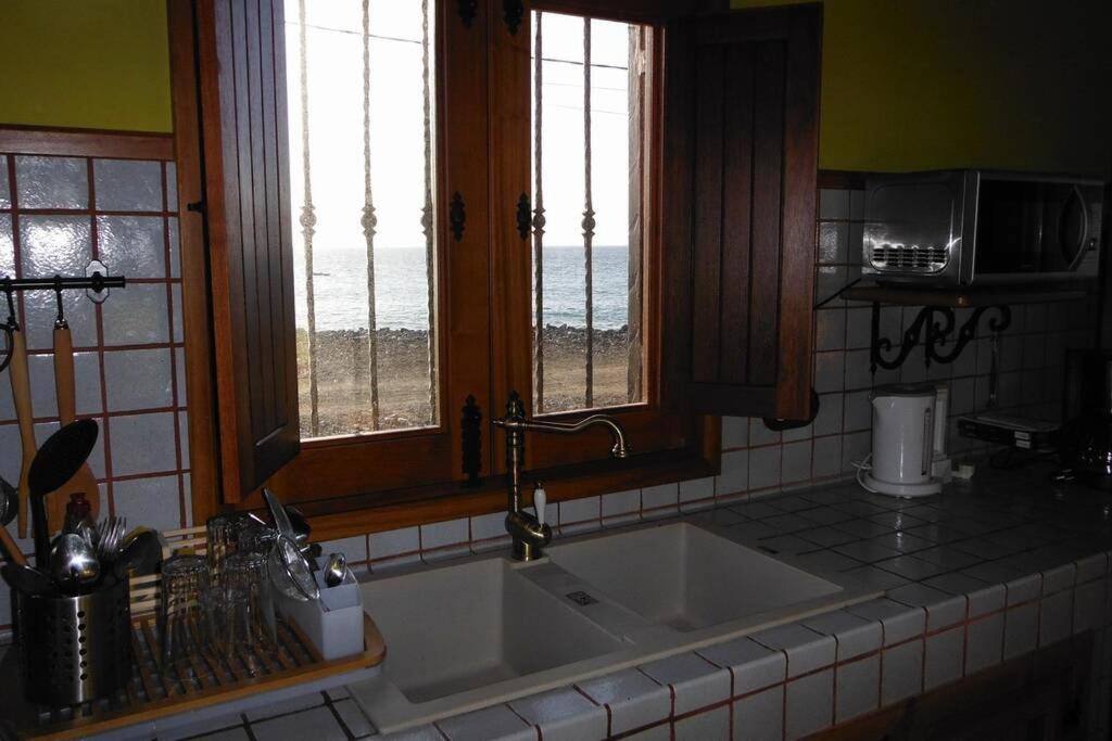 Casa Costera Playa De Tasarte Villa San Nicolás Екстериор снимка